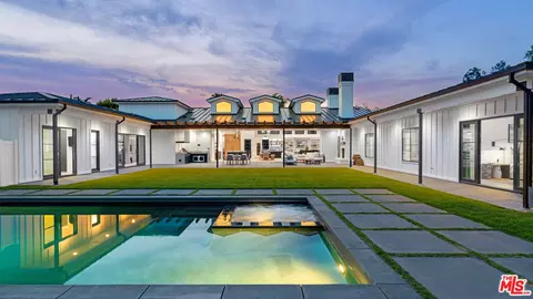 6530 Zuma View Pl, Malibu, CA 90265