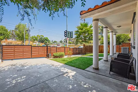 Exterior - 3900 E 3rd St, Los Angeles, CA 90063 photo 3 of 8