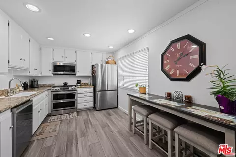 21901 Lassen St #167, Chatsworth, CA 91311
