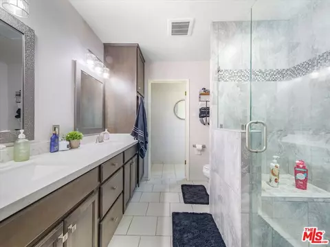 Bath - 9446 Green Rd, Pinon Hills, CA 92372 photo 2 of 3