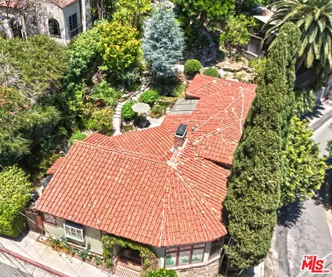 2228 Vista Del Mar Pl, Los Angeles, CA 90068