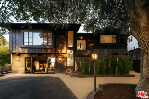 4790 Galendo St, Woodland Hills, CA 91364