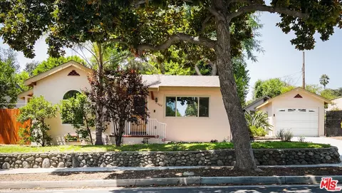1065 N El Molino Ave, Pasadena, CA 91104