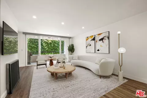 8535 W West Knoll Dr #208, West Hollywood, CA 90069