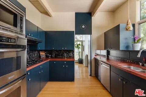 Kitchen - 2980 Edgewick Rd, Glendale, CA 91206 photo 1 of 3