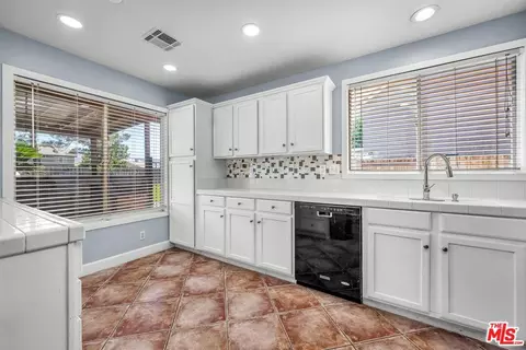 Other - 6342 Jonathon St, Lancaster, CA 93536 photo 3 of 12