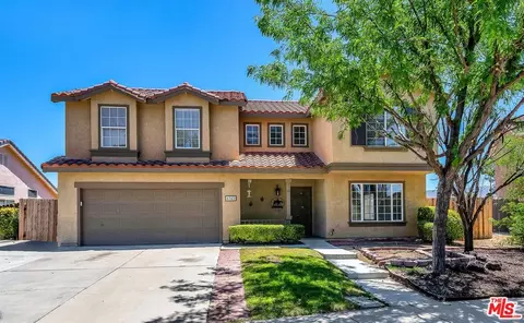 Exterior - 6342 Jonathon St, Lancaster, CA 93536 photo 10 of 11