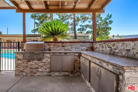 Kitchen - 6342 Jonathon St, Lancaster, CA 93536 photo 1 of 3