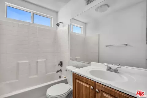Bath - 6342 Jonathon St, Lancaster, CA 93536 photo 2 of 2