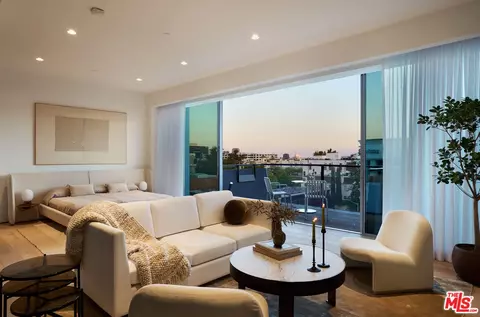 8899 Beverly Blvd #5F, West Hollywood, CA 90048