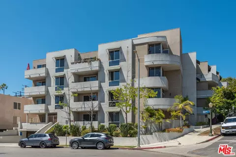 1551 Manning Ave #101, Los Angeles, CA 90024