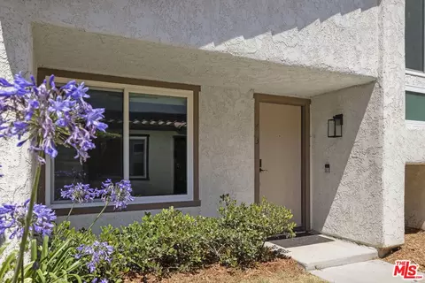 413 Percy St, Oxnard, CA 93033 photo 2