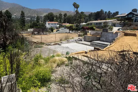 17908 Vicino Way, Pacific Palisades, CA 90272