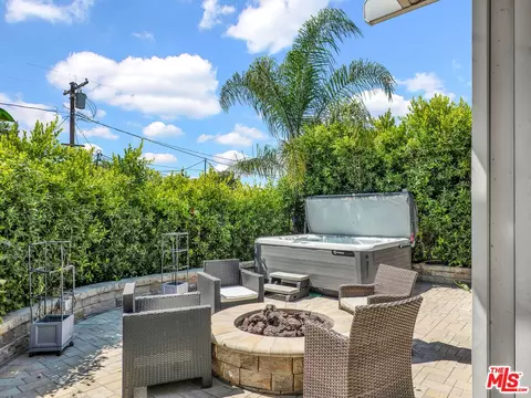 520 Irving Dr, Burbank, CA 91504 photo 7