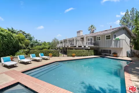 3907 Jameson Pl, Calabasas, CA 91302