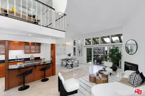 1415 E Ocean Blvd # 202, Long Beach, CA 90802