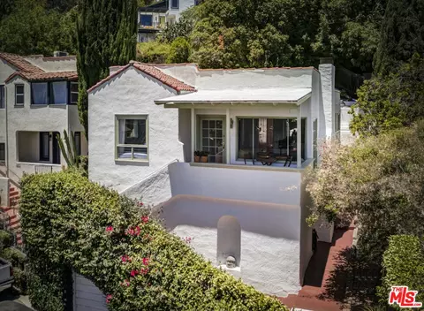 6873 Yeager Pl, Los Angeles, CA 90068