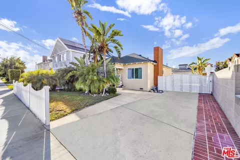 10133 Maple St, Bellflower, CA 90706 photo 2