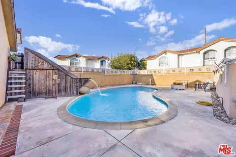 10133 Maple St, Bellflower, CA 90706 photo 4