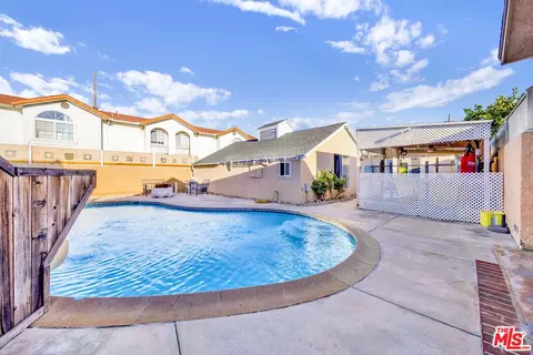 10133 Maple St, Bellflower, CA 90706 photo 34