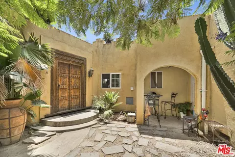 9506 Yolanda Ave, Northridge, CA 91324