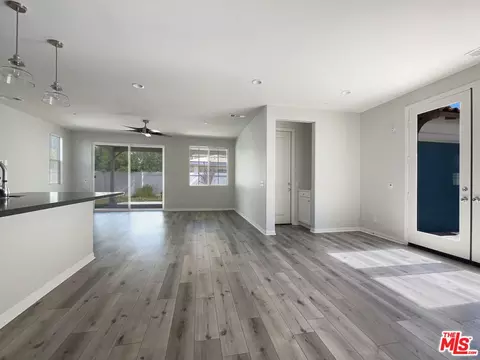 Living - 265 Rose St, Fillmore, CA 93015 photo 3 of 7