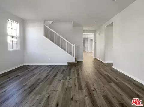 Living - 265 Rose St, Fillmore, CA 93015 photo 1 of 7