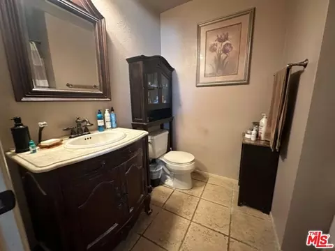 Bath - 9866 Madera Ct, Rancho Cucamonga, CA 91730 photo 2 of 5