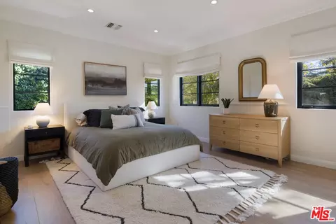 Bedroom - 13439 Java Dr, Beverly Hills, CA 90210 photo 2 of 4