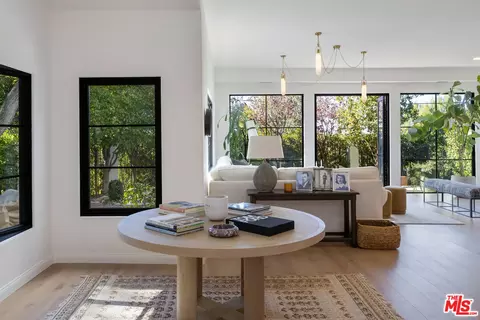 Entry Way - 13439 Java Dr, Beverly Hills, CA 90210 photo 5 of 5