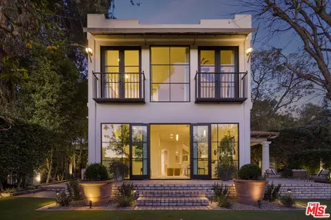 13439 Java Dr, Beverly Hills, CA 90210