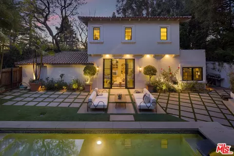 Exterior - 13439 Java Dr, Beverly Hills, CA 90210 photo 7 of 8