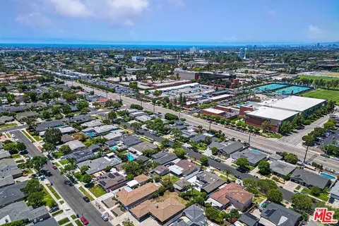 View/Area - 1500 Hackett Ave, Long Beach, CA 90815 photo 3 of 3