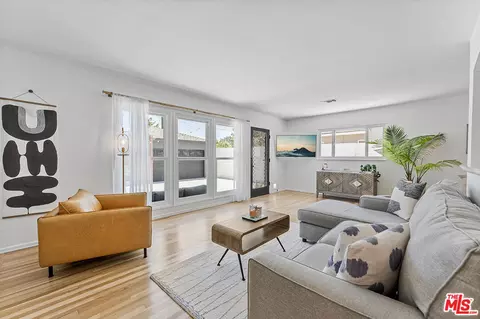 Living - 1500 Hackett Ave, Long Beach, CA 90815 photo 1 of 2