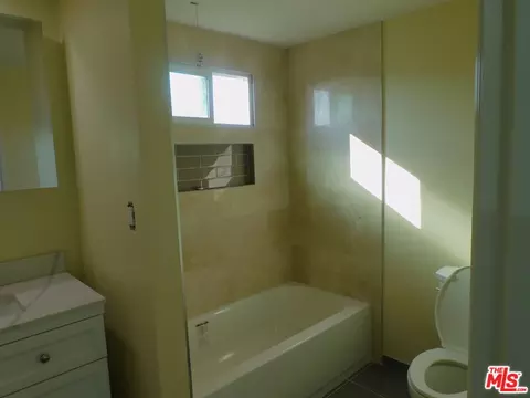 16511 Garfield Ave #62B, Paramount, CA 90723 photo 15
