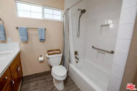 Bath - 5923 Mildred Ave, Cypress, CA 90630 photo 4 of 4