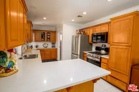 Kitchen - 5923 Mildred Ave, Cypress, CA 90630 photo 2 of 2