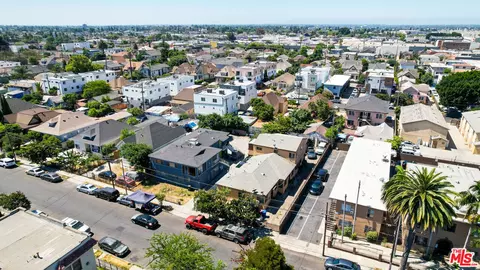 136 E 28th St, Los Angeles, CA 90011