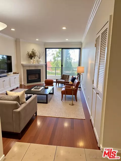 660 N Sweetzer Ave #204, West Hollywood, CA 90048