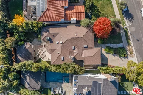 10476 Troon Ave, Los Angeles, CA 90064