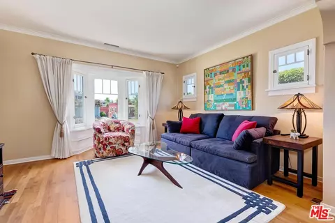 Living - 839 Commonwealth Ave, Venice, CA 90291 photo 1 of 6