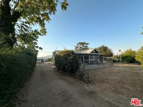 499 E 12th St, Beaumont, CA 92223 photo 5