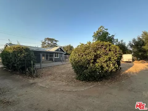 499 E 12th St, Beaumont, CA 92223 photo 4