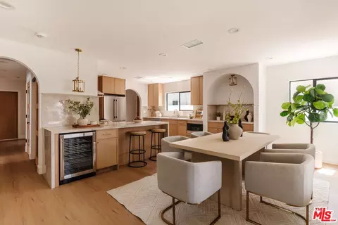 445 W Fairview Blvd, Inglewood, CA 90302