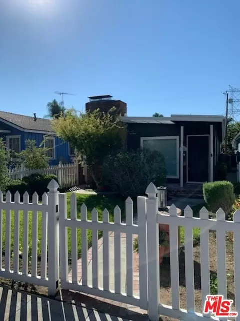 4008 W Chandler Blvd, Burbank, CA 91505