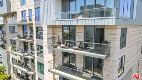 1755 Ocean Ave #706, Santa Monica, CA 90401