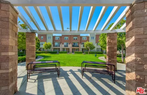 Exterior - 500 N Willowbrook Ave #M6, Compton, CA 90220 photo 2 of 3