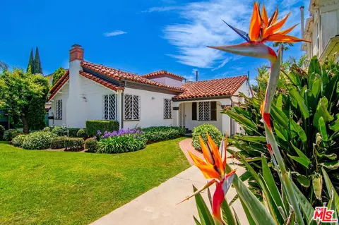 233 S Alta Vista Blvd, Los Angeles, CA 90036