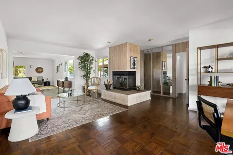 8137 Bianca Ave, Northridge, CA 91325
