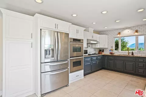 Kitchen - 42608 Remora St, Temecula, CA 92592 photo 3 of 6